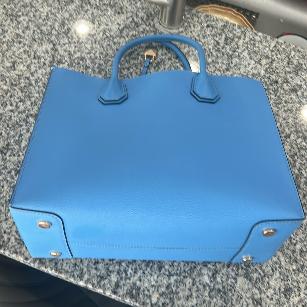 Michael Kors Purse - Picture 3 of 4